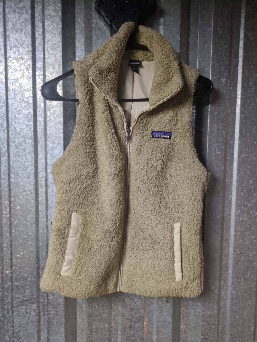 Patagonia Sherpa Fleece Vest in Tan